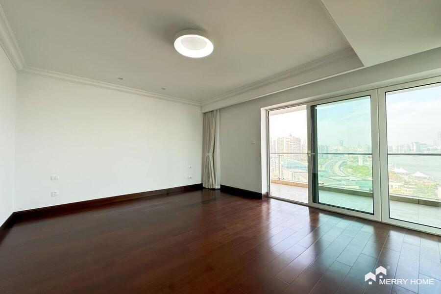 Great apartment near Xuhui Riverside with fantastic river view