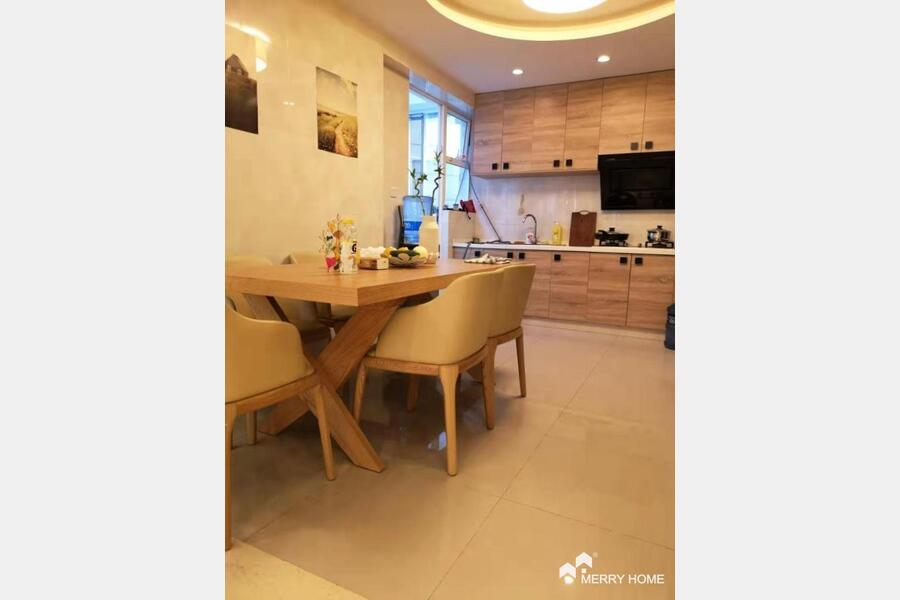 great 3br apt with garden in Pudong Lujiazui for sale