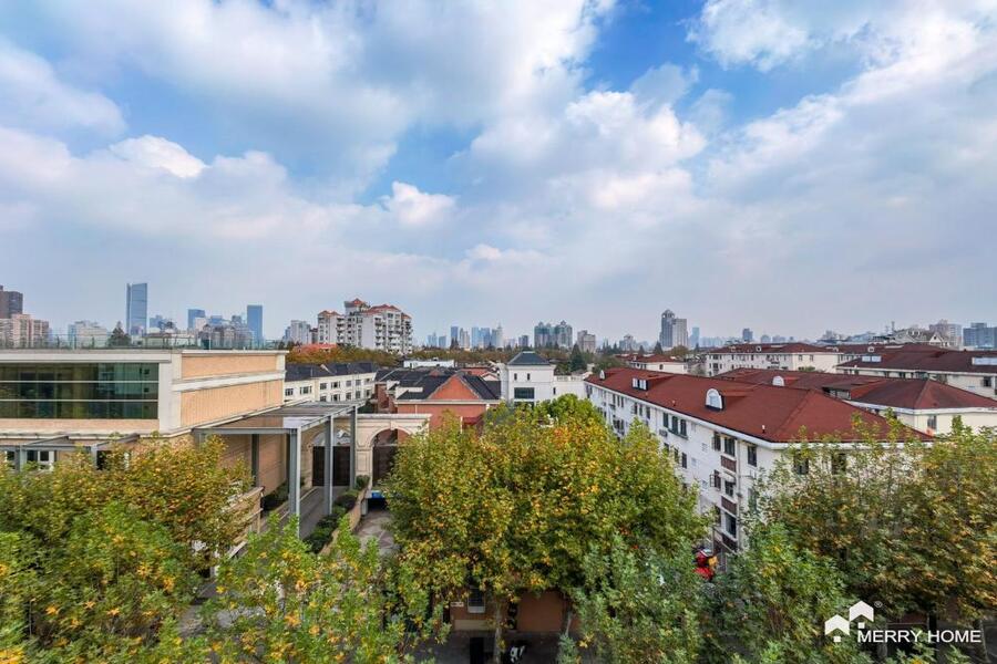 penthouse on Hunan Rd FFC big flat for rent