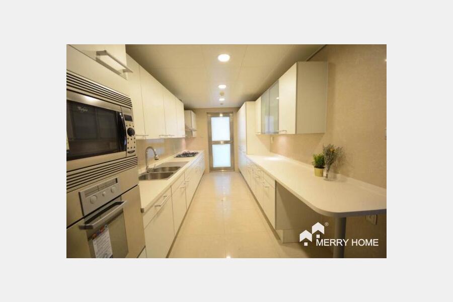 brand new 3brs apartment in Shimao Riviera Garden,Lujiazui  pudong