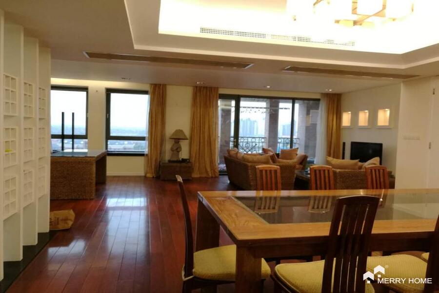Beautiful 3brs apt in Green Court, Pudong