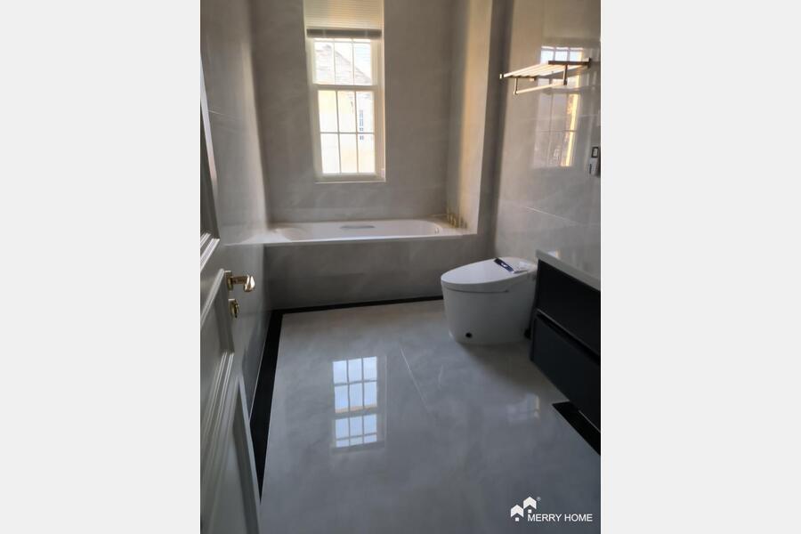 Brand new single villa for rent in Pudong Zhangjiang