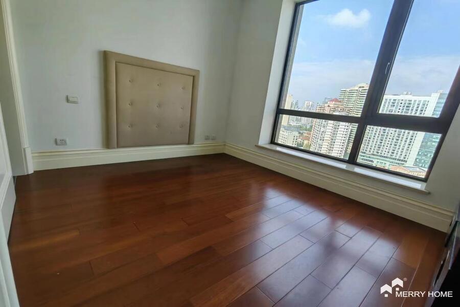 Large & Bright apartment@Chateau Pinnacle, FFC, M/L10,11 Jiaotong University St.