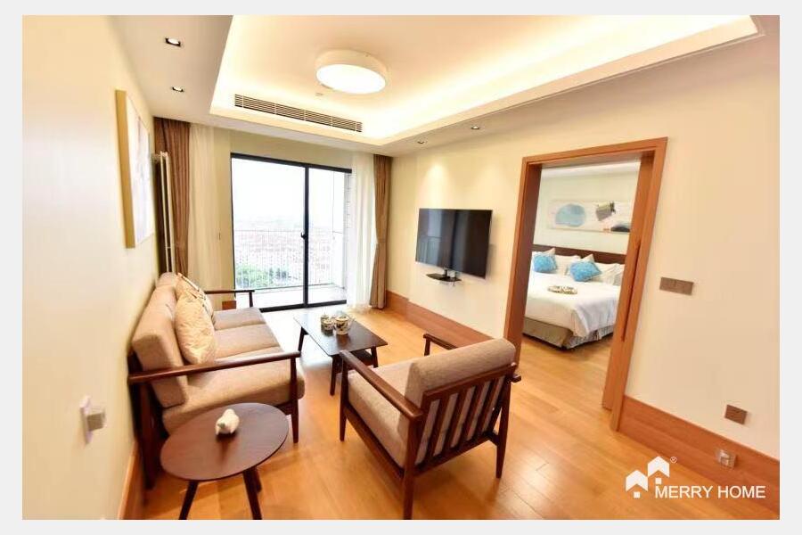 Green Court Place fancy 2brs serviced apartment rent in Jinqiao
