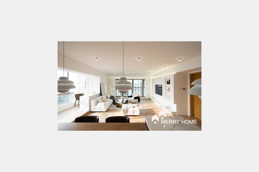 Brand New 3 bedrooms Eight Park AVE line 7