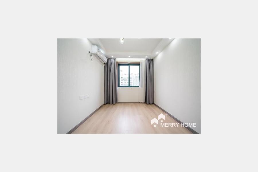 Brand New 3bedrooms Xujiahui Line1, 9 11