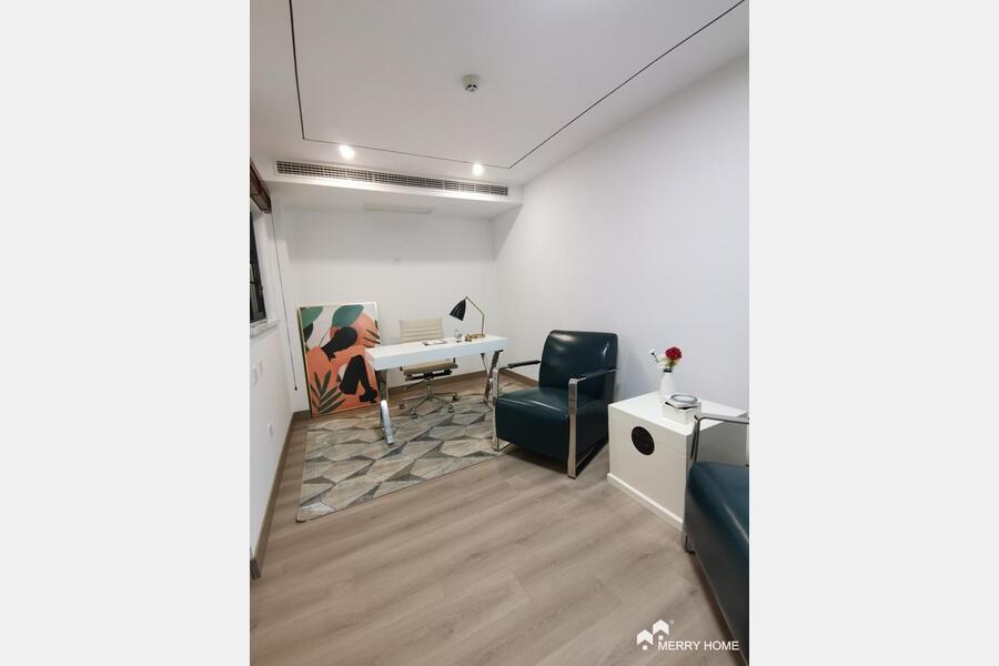 Renovated serviced apt in Fuxing West Road FFC
