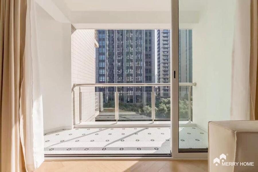 Delicate 3br with heating in Xujiahui