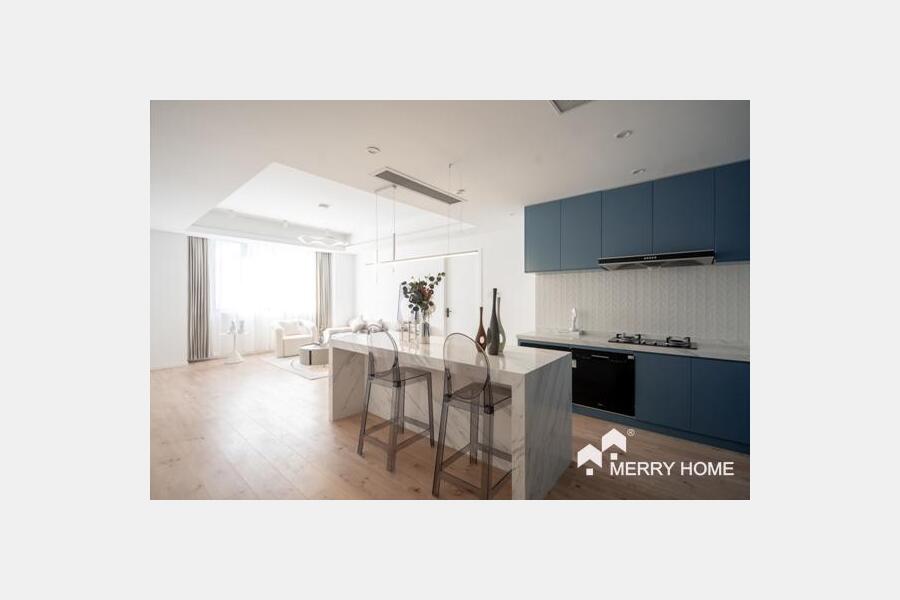 Brand New 3 Bedrooms near Xujiahui park Line7, 9