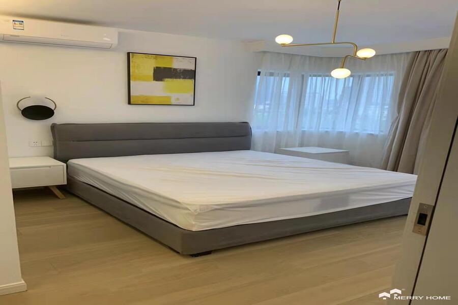 Modern 4 bedrooms in the Grand Plaza near IAPM line 1, 10,12