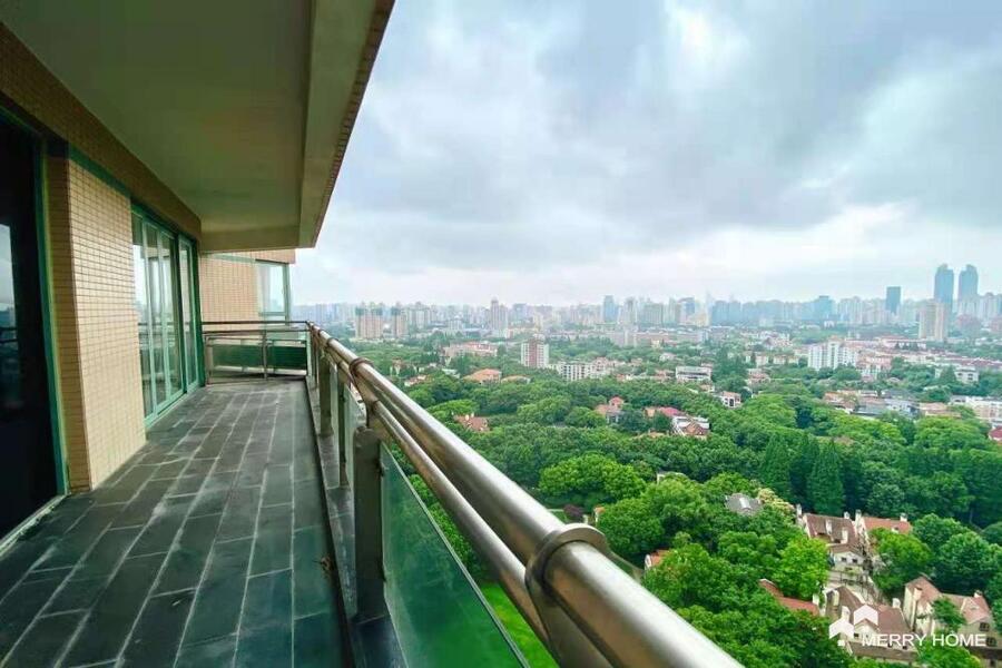 Central Residences large flat for rent with floor heating