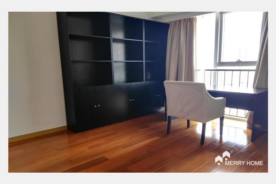 Crystal Pavilion big apartment for rent in Jing'an