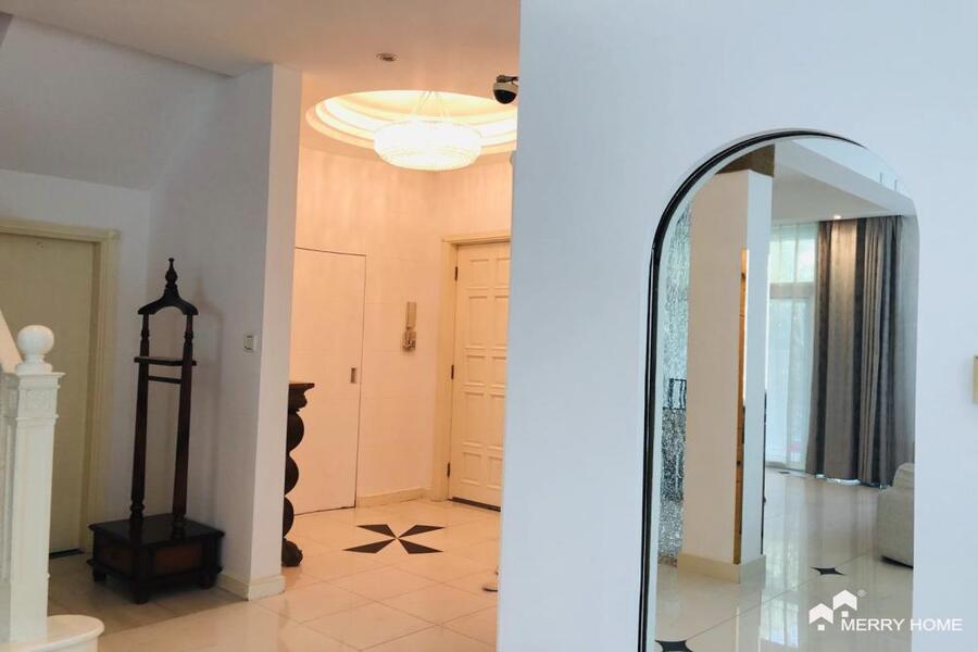 Green Hills great townhouse for rent in Green City pudong