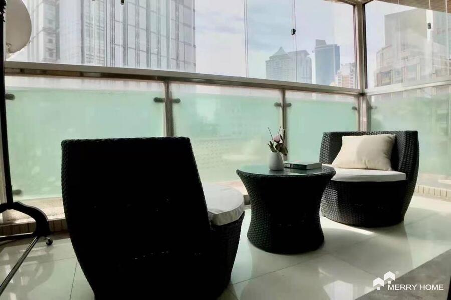 ONE BEDROOM APARTMENT IN JING'AN