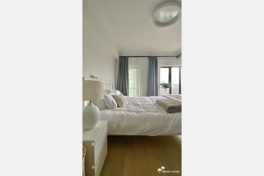 cozy three bedrooms with balcony, floor heatings,M/L10