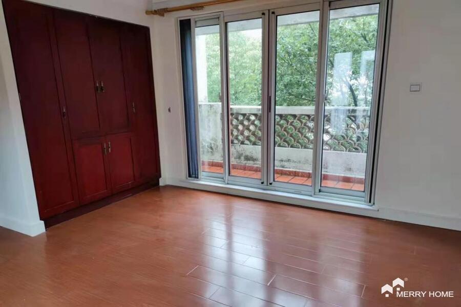 nice house with 3+1 bedrooms apartment, Green City area