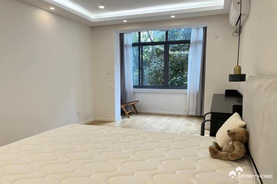 renovated apartment in Xujiahui