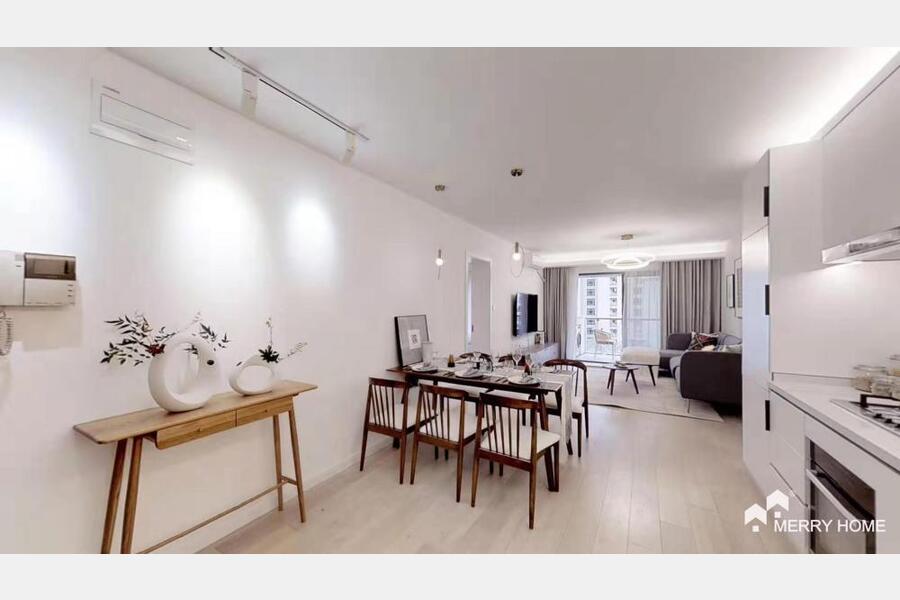 modern renovated 4br flat in Former French concession
