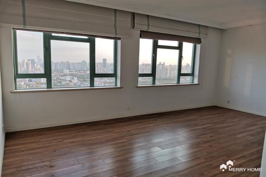 Renovated high floor 4br in Central Residence shanghai