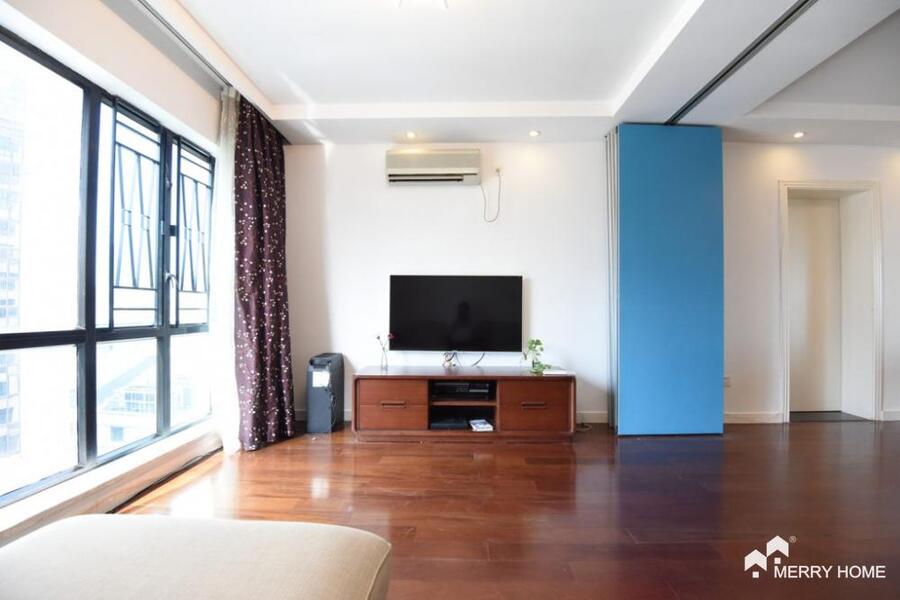 good apartment in shanghai downtown Grand Plaza