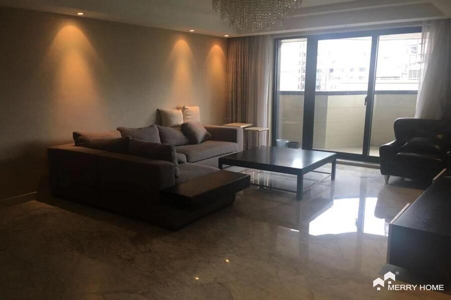 good apartment in Hongqiao Gubei area