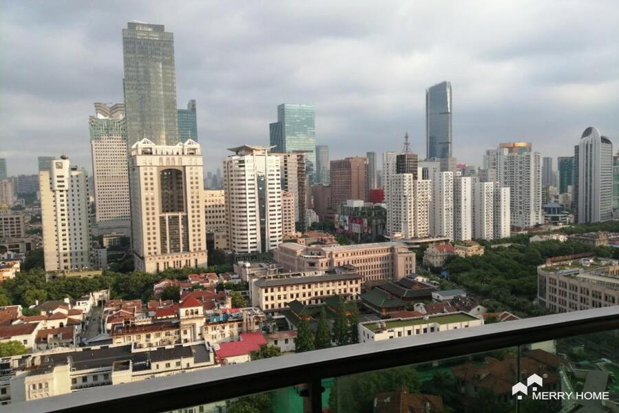 high floor 2br, 2bath in Jingan