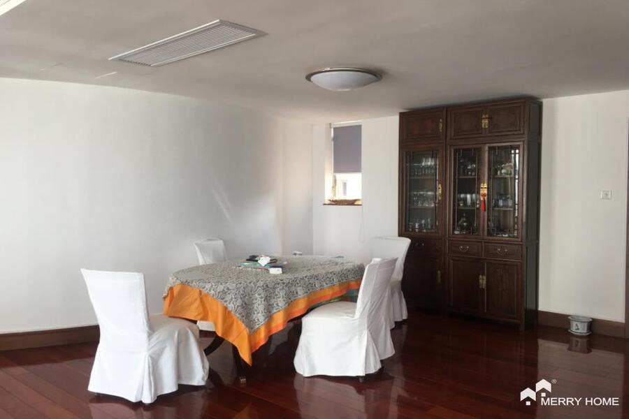 Chevalier Place duplex with large terrace in French concession