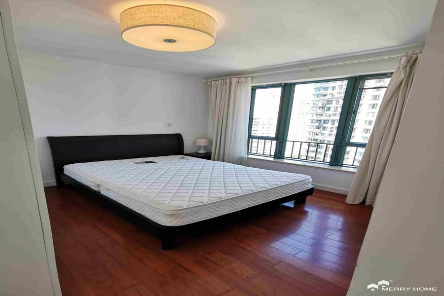 modern 3br high floor with great view in Oriental Manhattan