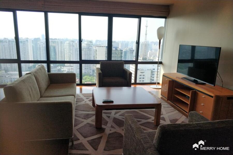 penthouse with large terrace in Shanghai Centre serviced apt
