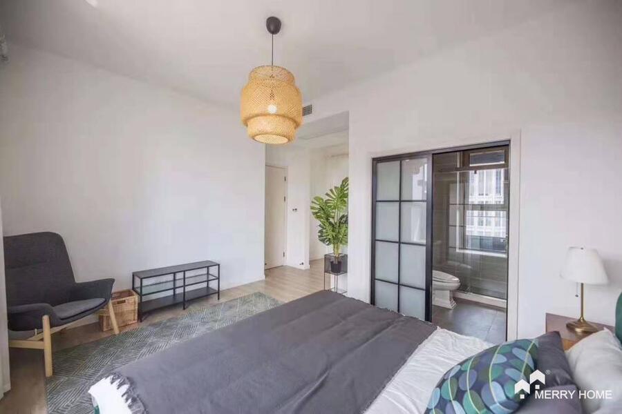 rare penthouse with 100 sqm terrace near bund area