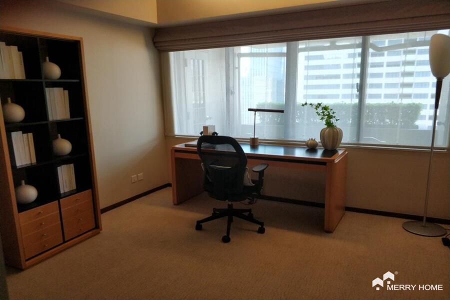 Shanghai Centre serviced apartment in Jingan CBD