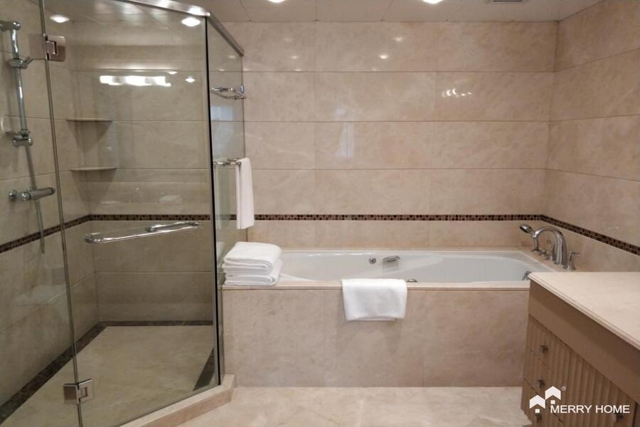 Shanghai Centre serviced apartment in Jingan CBD