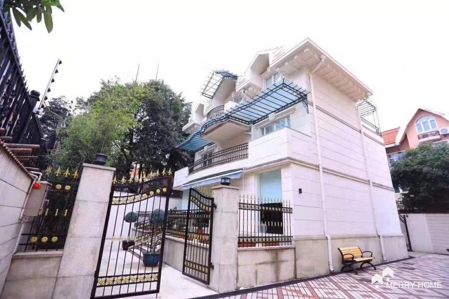 beautiful single garden house in French concession