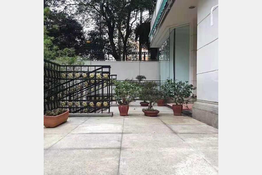 beautiful single garden house in French concession