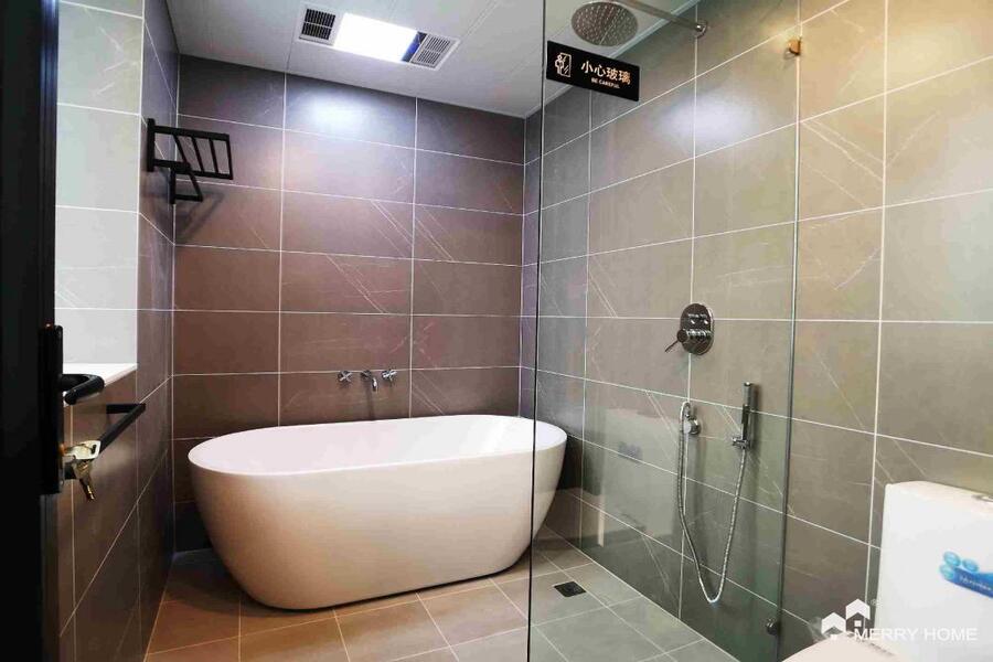 renovated brs 2bath with floor heating in pudong Xiang Mei Garden