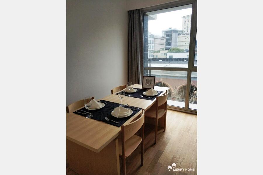 two beds serviced apartment in xujiahui M/L1/3/4/9