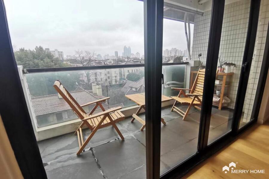 old apartment with elevator in French concession