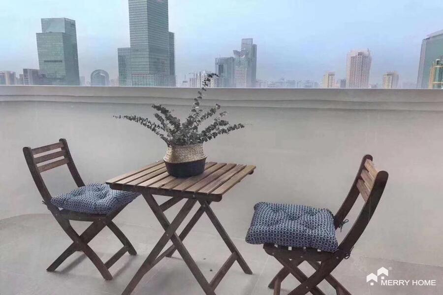 renovated 3br top floor in French concession with floor heating