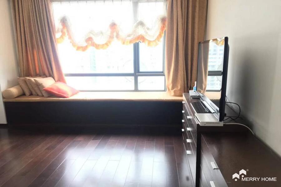 large 3+1br high floor rent in Hongqiao City Condo