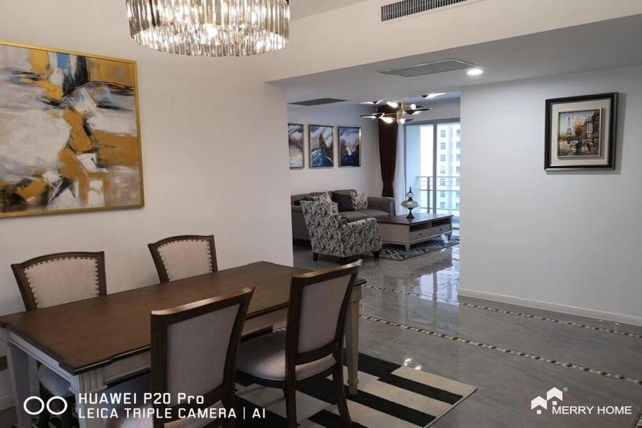Newly renovated 3 brs in Summit Residences，Lujiazui Area
