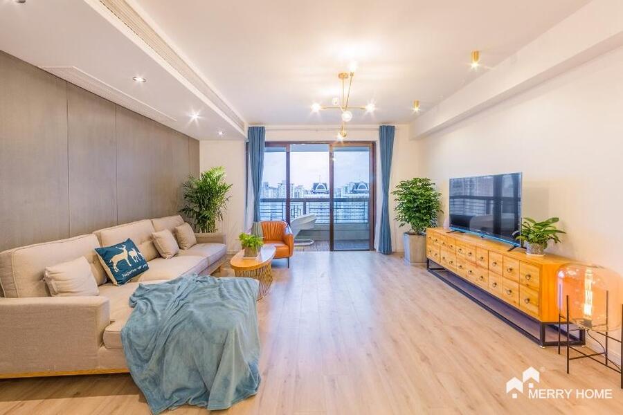 fabulous 3br with heating in xintiandi line8/10 laoximen sta