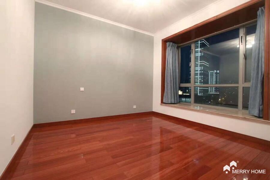 contemporary 3br near people square with panoramic city view