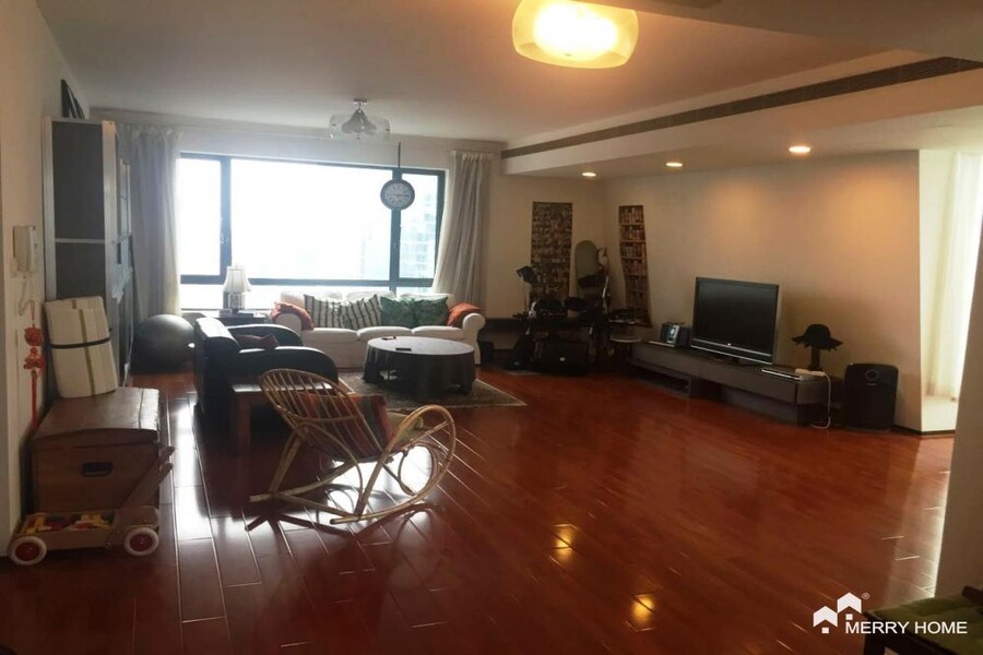 penthouse for rent in hongqiao City Condo