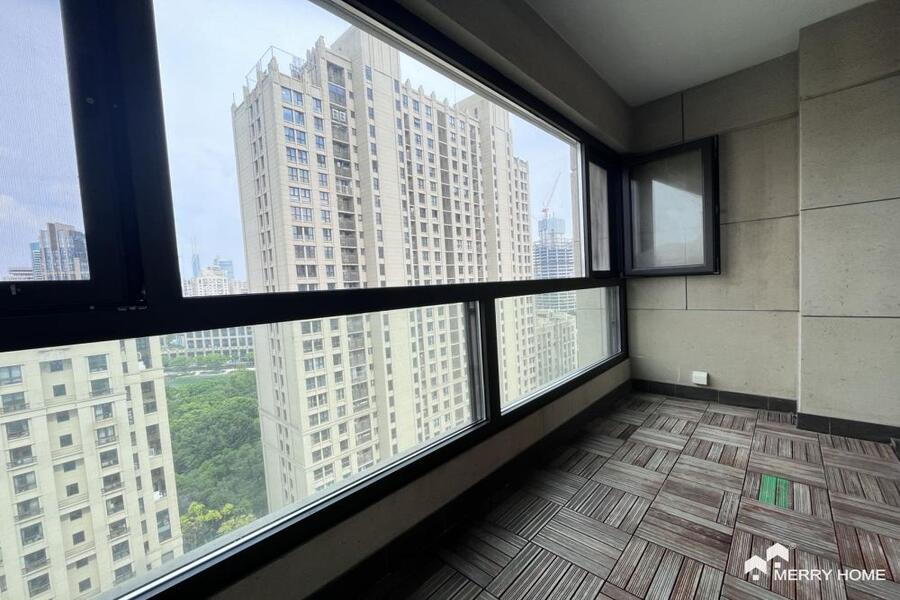 Xintiandi Lakeville 3bedrooms, high floor with nice view, M/L10 & L13