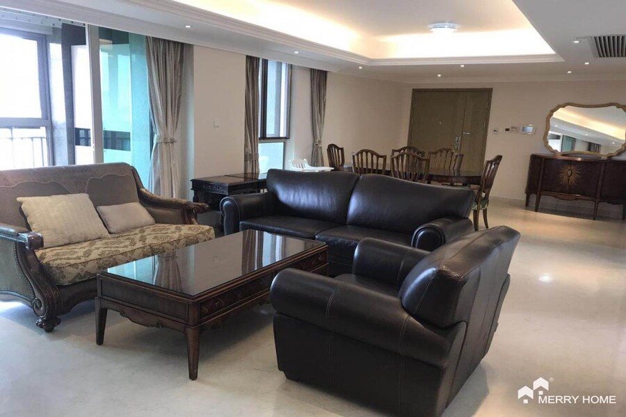 Seasons Villas large flat for rent in Pudong