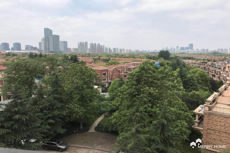 Seasons Villas large flat for rent in Pudong