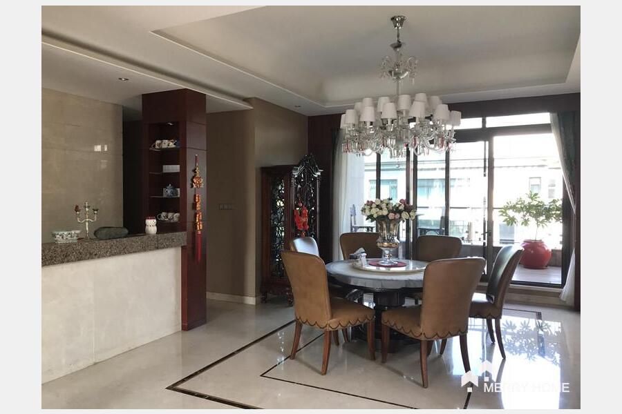 great 5br apt with large terrace close to international schools