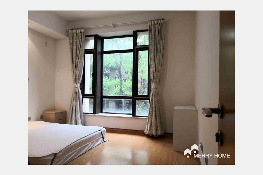Stratford four bedroom close to SAS in west Shanghai