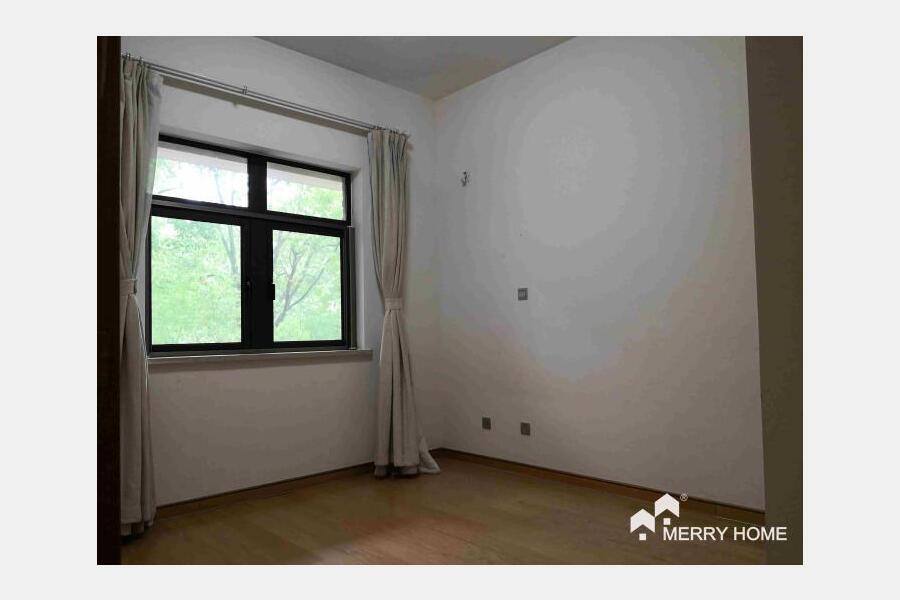 Stratford four bedroom close to SAS in west Shanghai