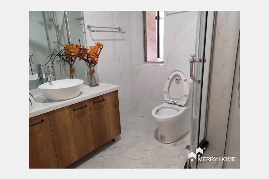renovated 3br at perfect location of Zhongshan park area